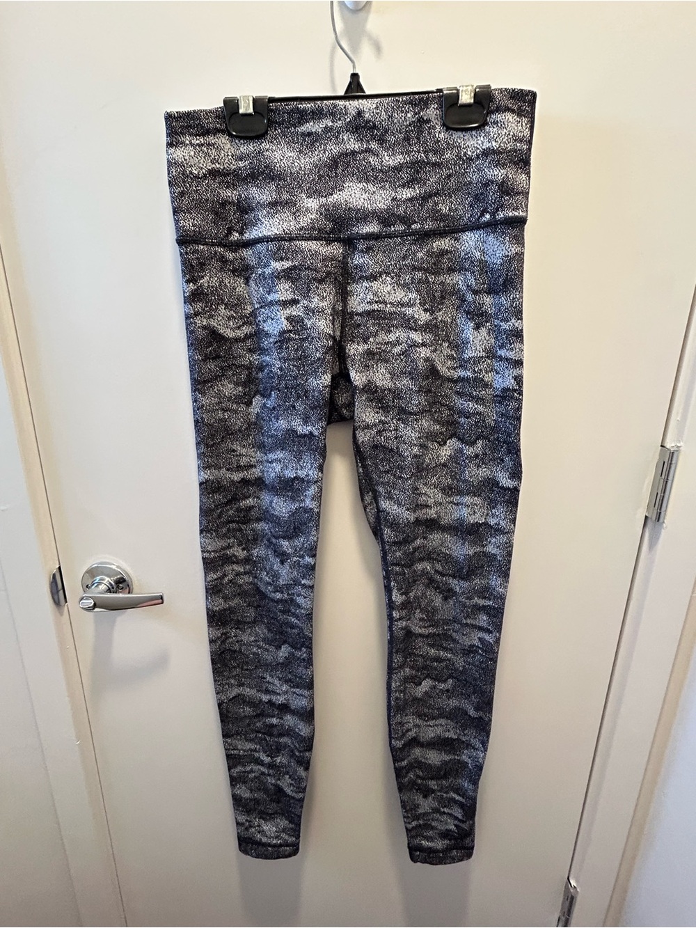 Lululemon Women’s Wunder Under Black & Gray Marble Leggings
